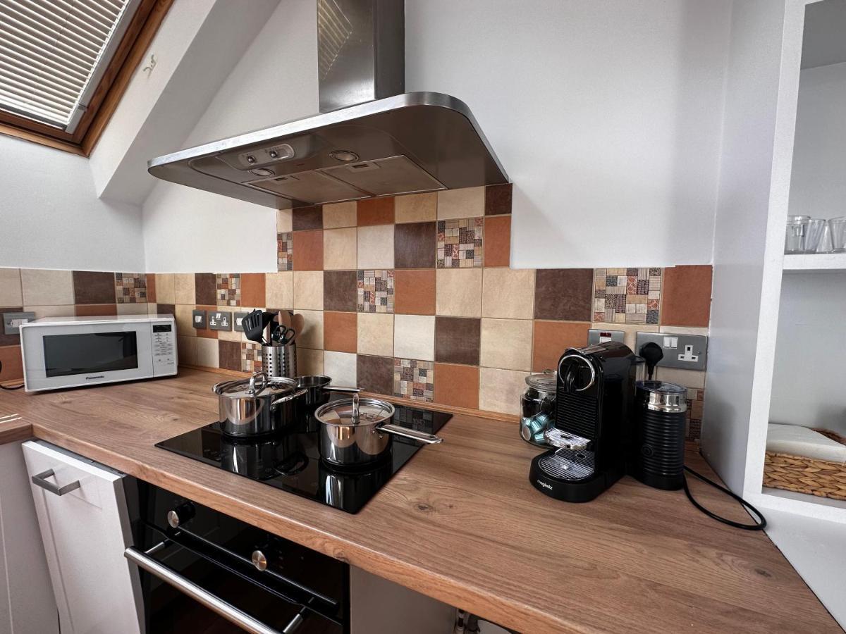 Studio Flat In The Heart Of Hampstead, London Exteriör bild